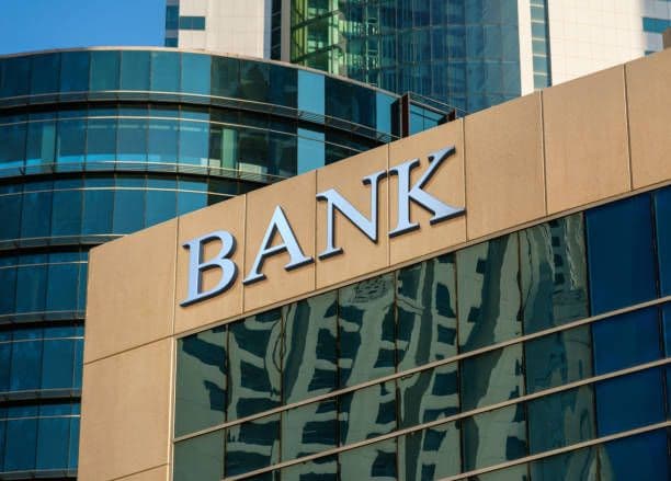 Challenges for new banks